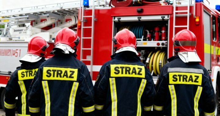 nowy-samoch--d-ratowniczo-ga--niczy-dla-osp-m--odz-auto-6755